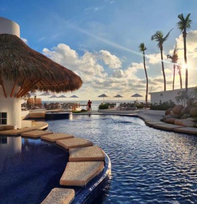 Depa de lujo en Acapulco diamante con club de playa a pie-Precio especial