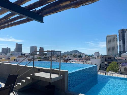 Departamento de lujo con alberca cerca de la playa