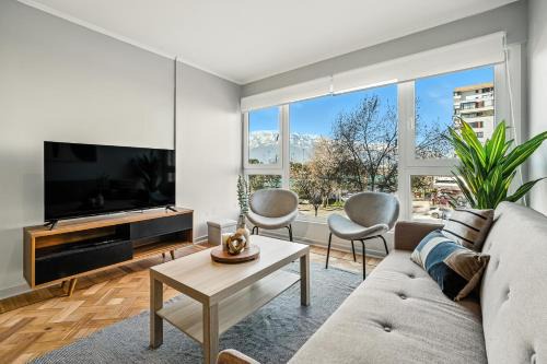 Departamento moderno a pasos de Parque Arauco y Metro Manquehue