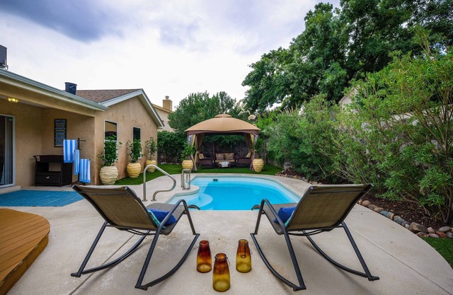 Desert Pool Oasis located in the heart of Las Cruces