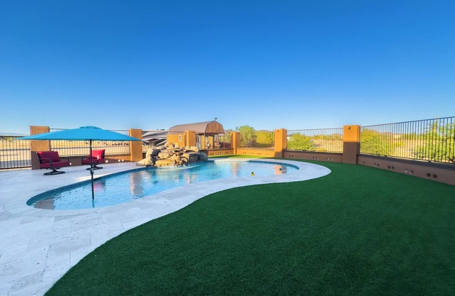 Desert Retreat: 5BR, Pool, Hot Tub, RV Parking & Access to Desert for ATV Fun!