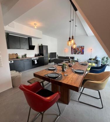 Design am Rhein I Zentral I Aufzug I Balkon I Parken