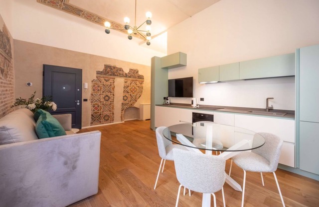 Dimora Tosca - Suite in historic palace with balcony in the city centre