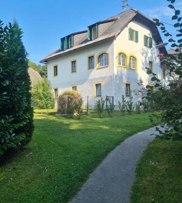 DiVilla Apartments