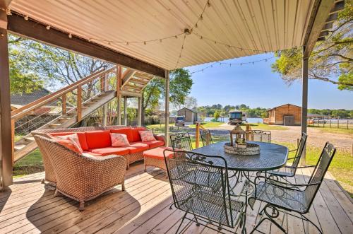 Dock Access and Rooftop Deck Cabin on Lake Conroe