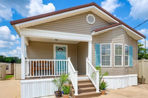 Dock and Boat Ramp Access Home Near Wolf Bay!