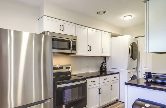 Dog-Friendly Dayton Apt: Central Location!