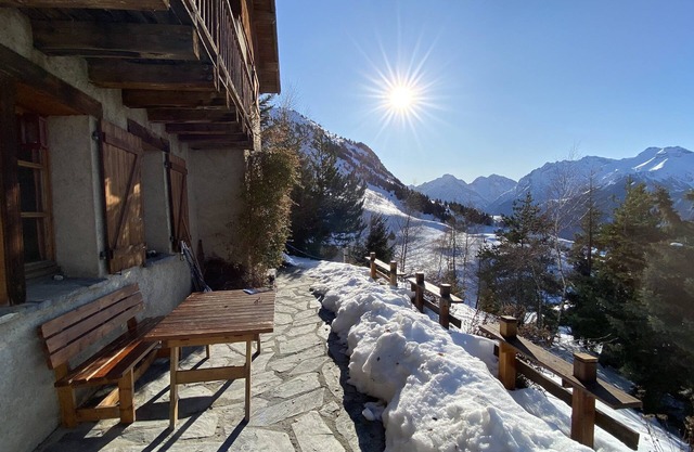 Domaine de l'Alpe d'Huez-Villard-Reculas: 180m2 chalet with stunning views
