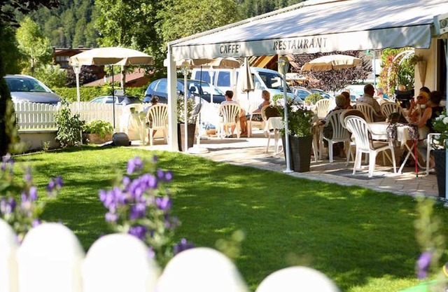 Doppelzimmer"+" - Café-pension Erika