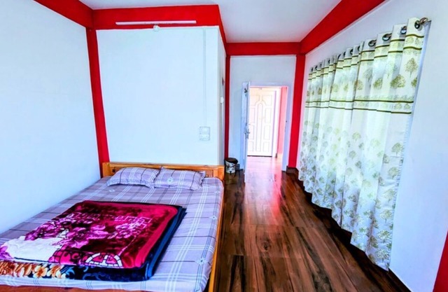 DOUBLE BED DELUXE ROOM 2