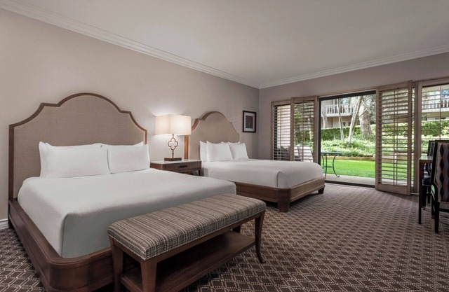 Double Queen Beds, Rancho Bernardo, Private Patio w/View, Outdoor Pool