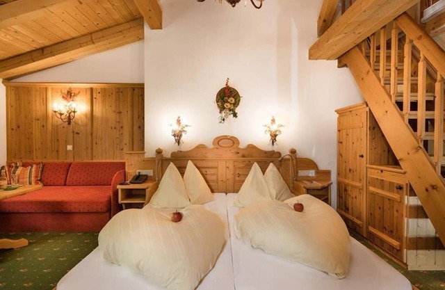Double room B with shower, separate toilet - Hauserbauer, Alpengasthof-Landhotel
