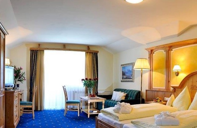 Double room comfort, 37m², shower or bath, WC - Lürzerhof, wellness and spa hotel