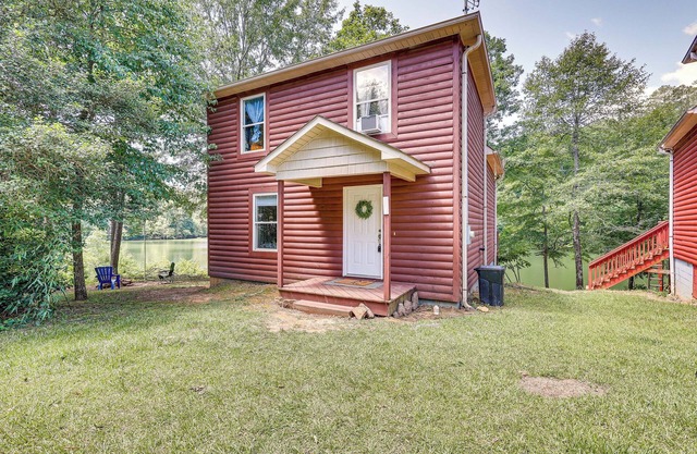Double Springs Cabin Stay w/Deck + Shared Dock!