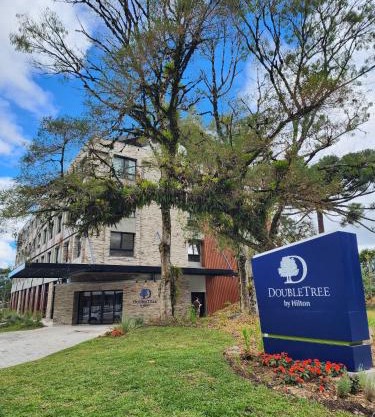 DoubleTree by Hilton Caracol