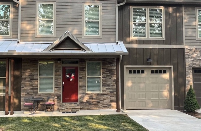 Downtown Clayton Townhouse