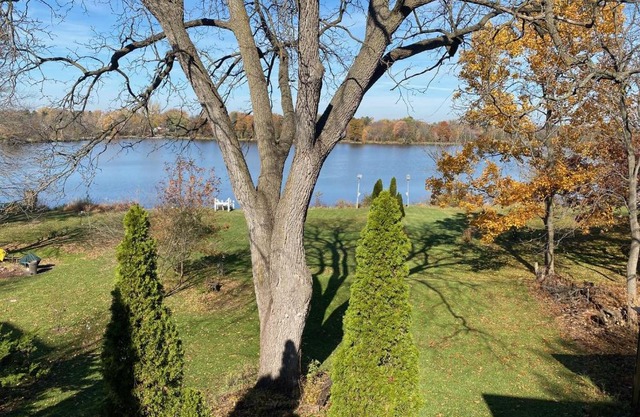 Downtown Delavan Lake Home