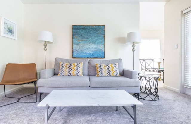 Downtown Napa! Unit C Walk to Everything!