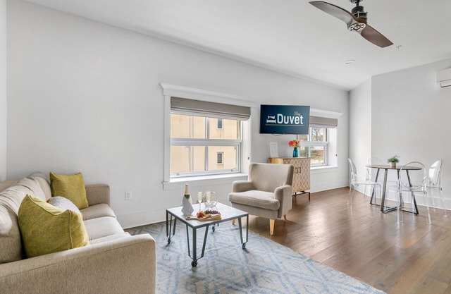 Drayton Suite | In the Heart of King Street!