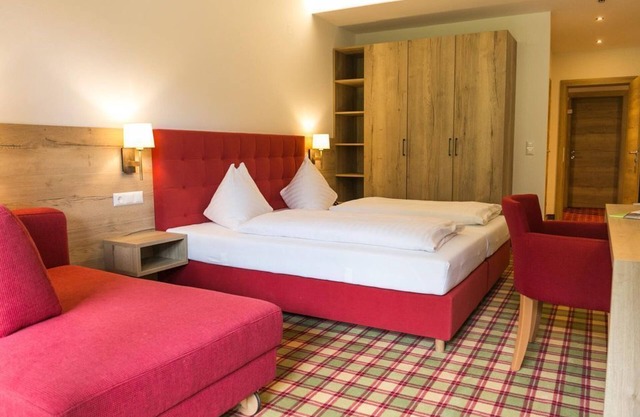 Dreibettzimmer - Familiengut Hotel Burgstaller