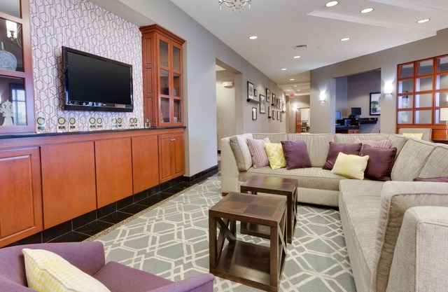 Drury Inn & Suites Middletown Franklin