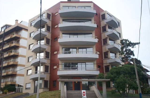 Dto 4C, DÚPLEX A PASOS DEL MAR, ALQUILER FAMILIA