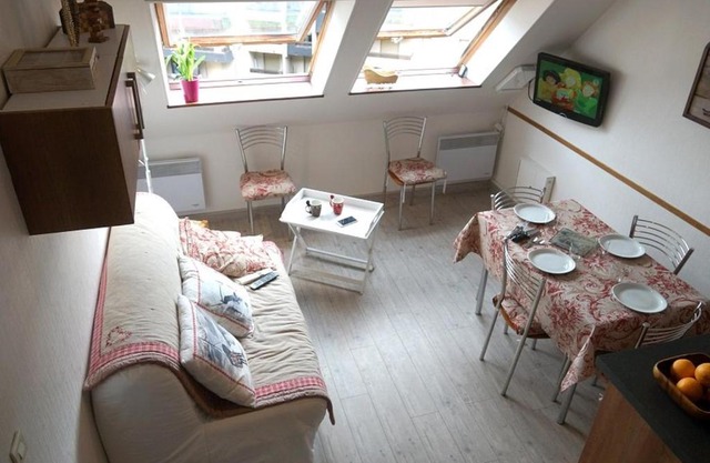 Duplex T3 à Luchon - 6 pers, télécabine, parking, wifi - FR-1-313-164