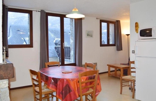 Duplex T4 7 pers avec terrasse et parking à Esquièze-Sère - FR-1-402-73