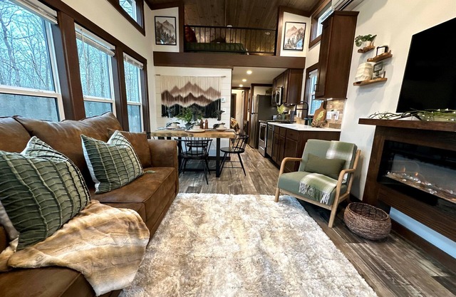 Eagle’s Escape to Sunset Bluff