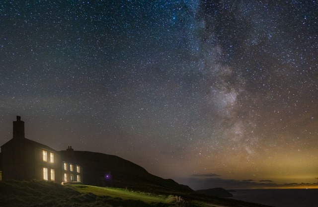 Eary Cushlin - a holiday cottage that sleeps 9 guests in 4 bedrooms