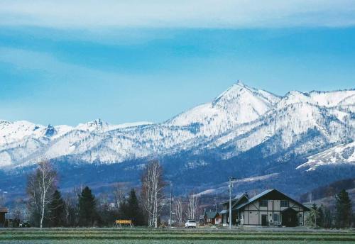 easelog 中富良野山居木屋 距離富良野滑雪场15分钟車程