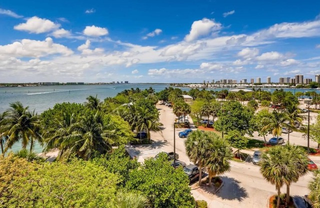 East by the Beach 411A