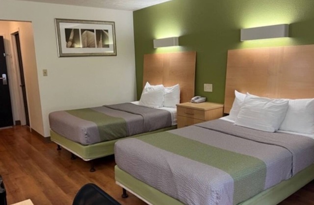 Economy Inn - Pittsburgh Airport