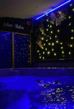 Eden palm suite & spa