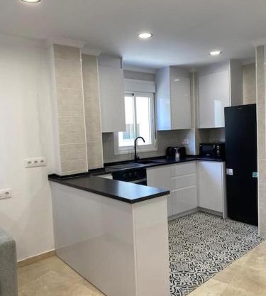Edifico Mañez Primero- Nuevo, 10 minutos Gibraltar
