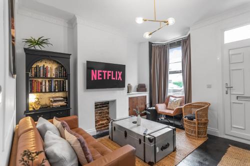 Edinburgh Rest - Stylish 2 Bedr Central house /w Fully Equipped kitchen and Free Parking - Ginger and Gold ltd