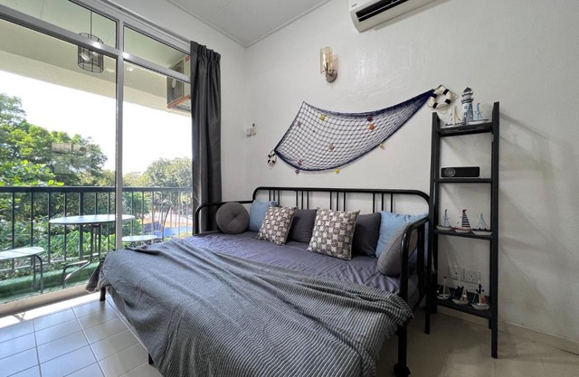 EE's Beach House - Homestay 3 min walk to beach