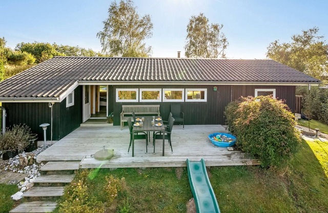 "Eggertsine" - 1.2km from the sea by Interhome