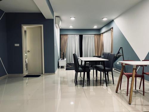 EkoCheras 6 pax Link MRT Kuala Lumpur