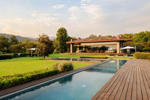 El Salto, Luxury Ranch with Lake View