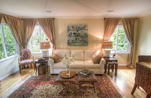 Elegance & Serenity and A Short Walk To Town
