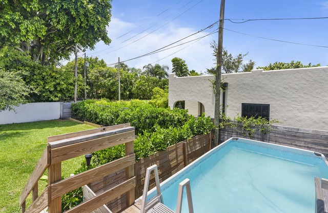 Elegant 3BR Getaway w/Pool, Near WPB Hotspots