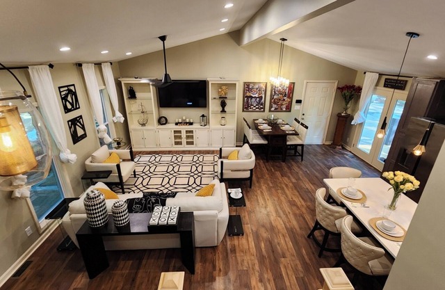 Elegant 4bdrm/3bth home on Wolf Creek Golf course!