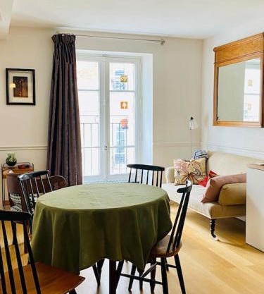 Elegant and cosy flat near Montmartre