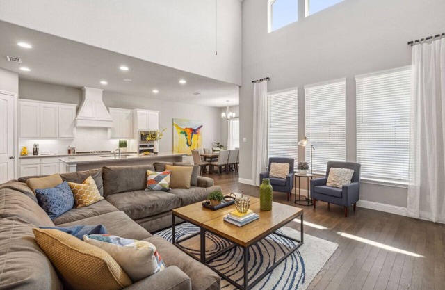 Elegant And Spacious Home Near Omni PGA Frisco