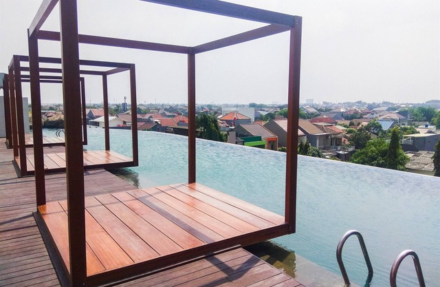 Elegant And Tidy Studio At Grand Kamala Lagoon Apartment