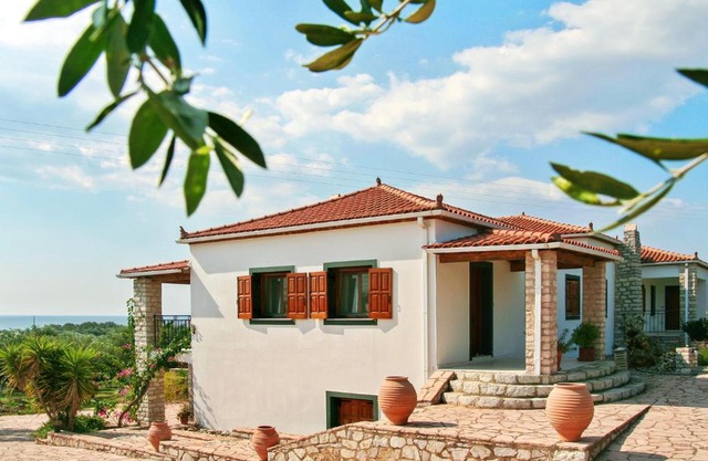 Elegant Apartment in Agios Ilias with Sea View