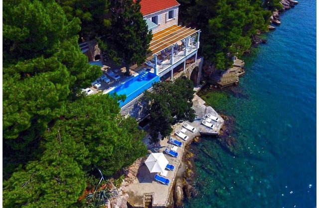 Elegant Lozica Villa | 4 Bedrooms | Villa Dubrovnik Palazio | Seafront Villa &.