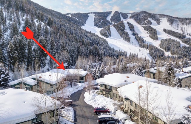Elegant Three Suite Condo Steps to Warm Springs Lodge