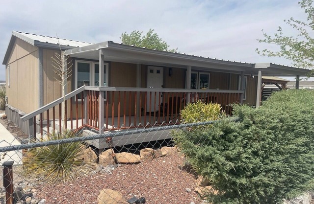 Elephant Lake Resort Oasis II